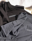 black and grey t-shirt